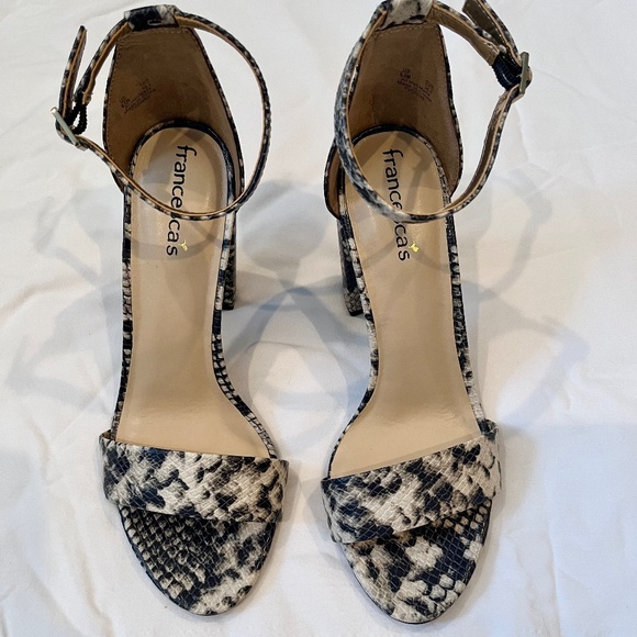 Faux Snakeskin Block Heels - Open toe - Picture 1 of 7